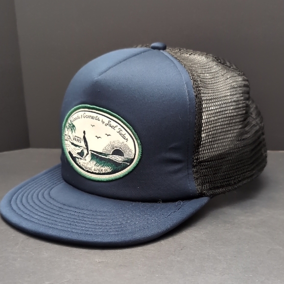 Vans Blue Men's  Blue/Black Mesh, Snapback Trucker Hat. - Picture 1 of 8